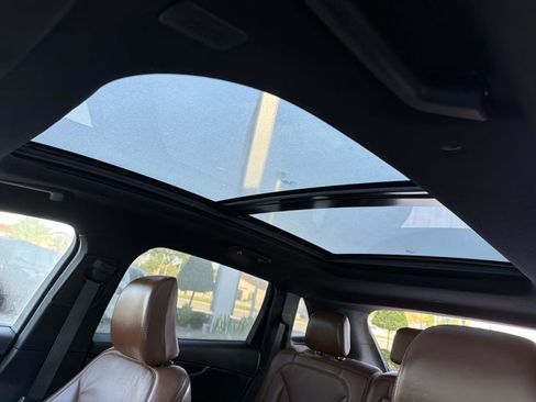 Used 2022 Lincoln Nautilus Reserve w/ Luxury Package image 31