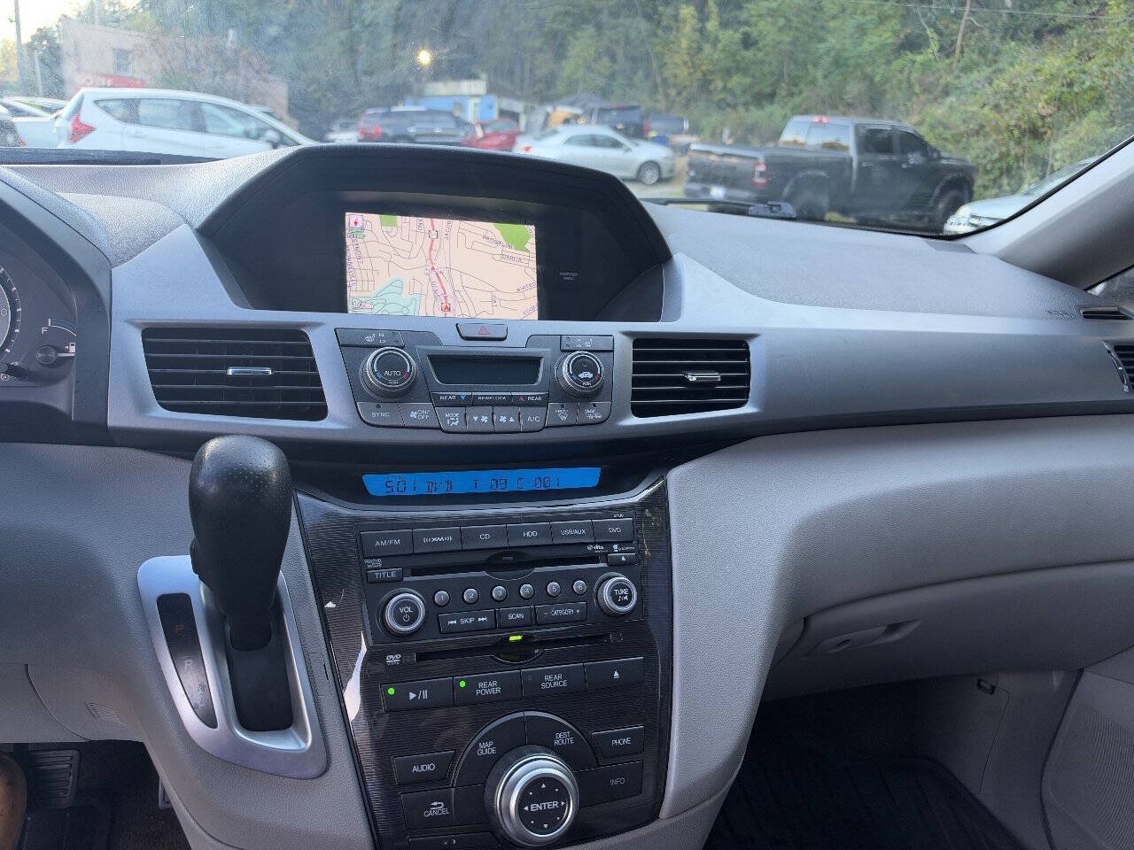 Used 2012 Honda Odyssey Touring image 18