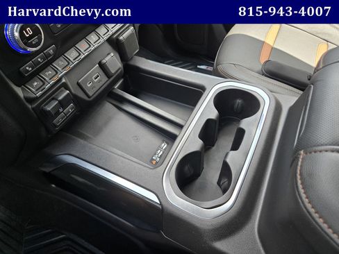 Certified 2020 GMC Sierra 1500 AT4 w/ AT4 Premium Package AWD/4WD image 11