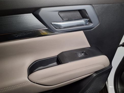 New 2027 GMC Terrain Elevation w/ Elevation Premium Package FWD image 11