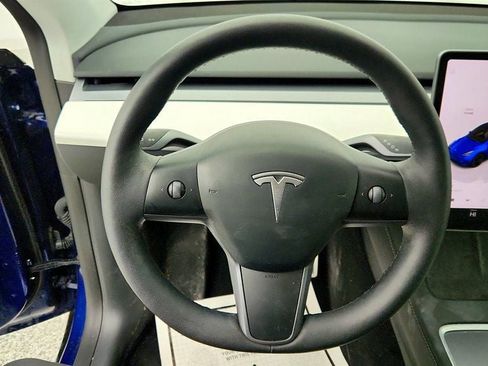 Used 2023 Tesla Model Y Long Range image 13