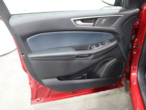 Used 2024 Ford Edge SEL w/ Sport Appearance Package AWD/4WD image 6
