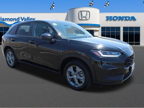 Certified 2026 Honda HR-V LX image 1