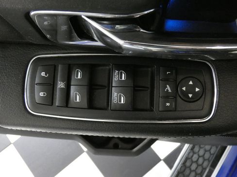 Used 2017 RAM 1500 Laramie w/ Convenience Group AWD/4WD image 22