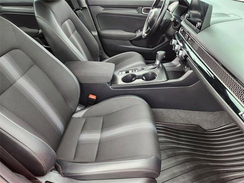 Used 2024 Honda Civic Sport image 14