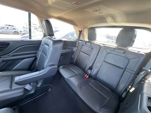 Used 2024 Lincoln Aviator Reserve image 24