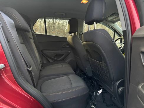 Used 2018 Chevrolet Trax LT w/ LPO, Protection Package image 14