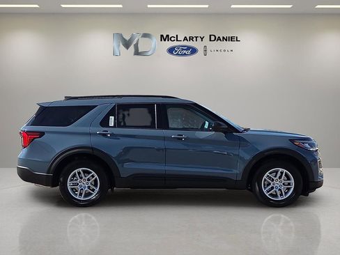 New 2026 Ford Explorer Active w/ Active Comfort Package RWD image 6