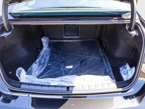 New 2025 BMW 760i xDrive image 23