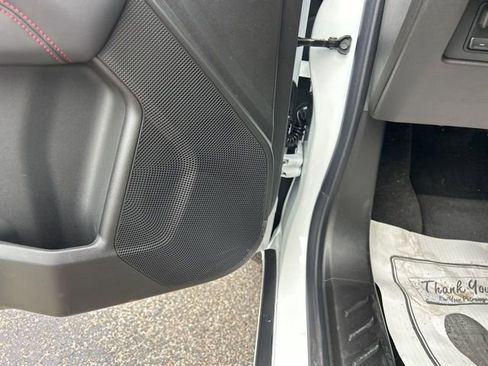 New 2026 Chevrolet Colorado Z71 w/ LPO, Hood Decal Package image 14