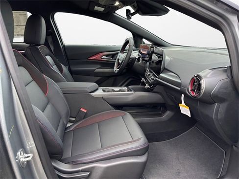 New 2026 Chevrolet Equinox EV RS image 13