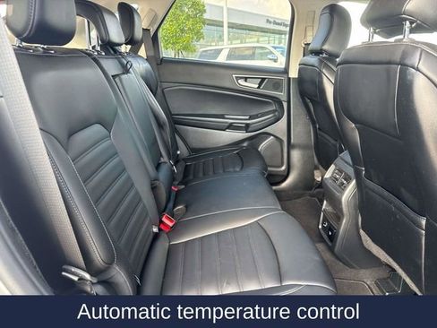 Used 2022 Ford Edge SEL w/ Convenience Package image 12