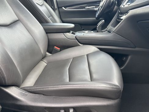 Used 2023 Cadillac XT5 Premium Luxury image 14