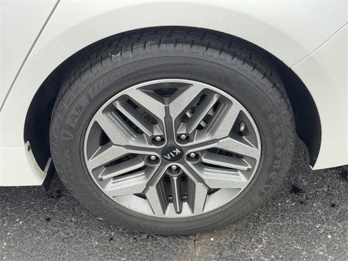 Used 2020 Kia Optima EX w/ Technology Package image 11