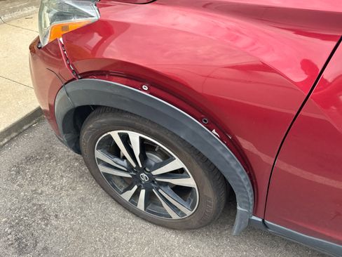 Used 2020 Nissan Kicks SV FWD image 6