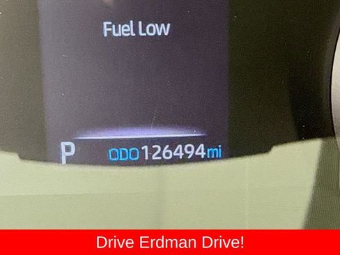 Used 2020 Toyota Highlander LE FWD image 33