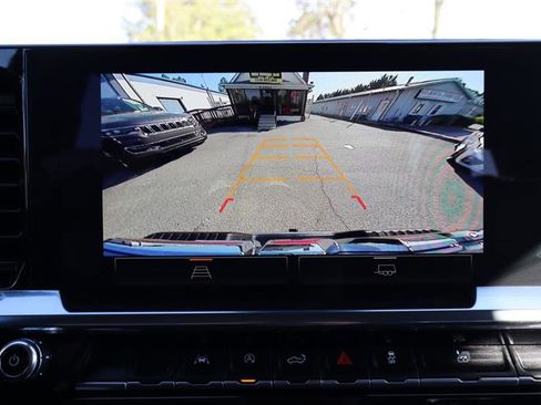 Used 2026 GMC Sierra 1500 SLT image 21