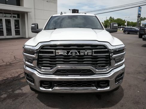 Used 2025 RAM 2500 Big Horn AWD/4WD image 2
