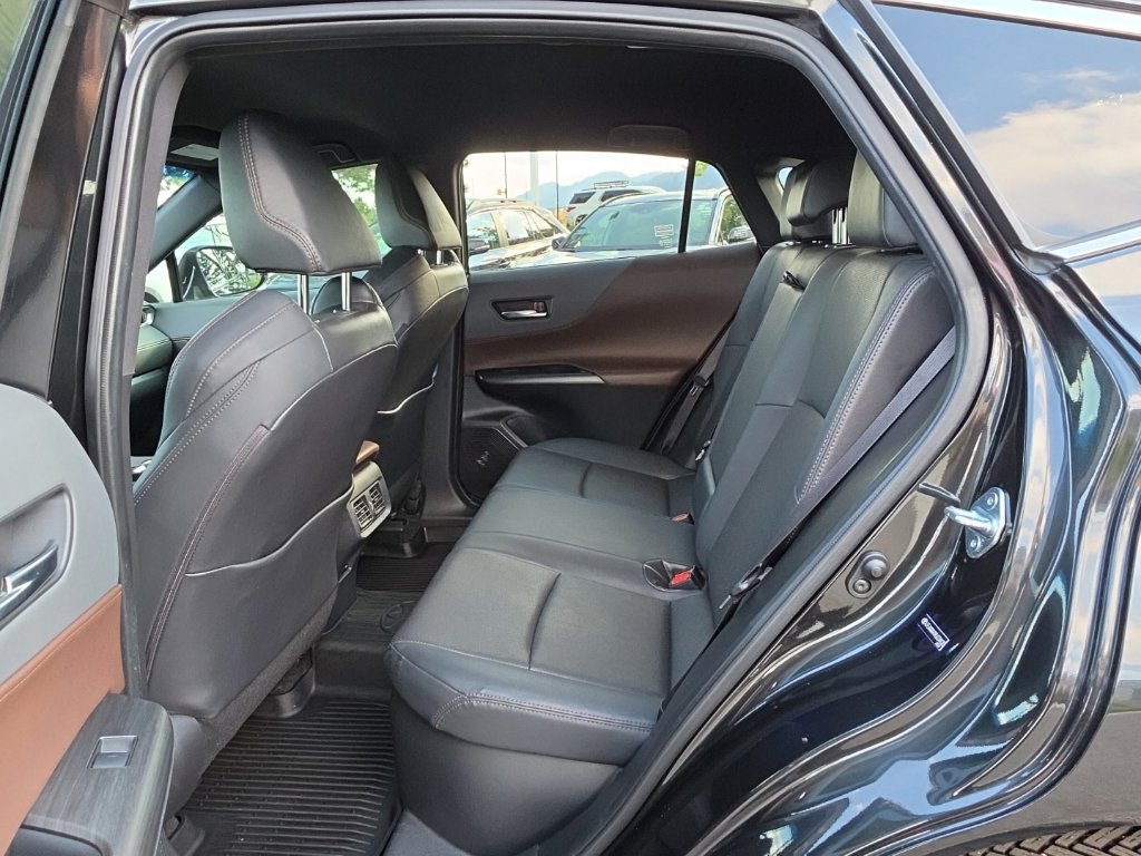 Used 2021 Toyota Venza XLE w/ Softex Package AWD/4WD image 24