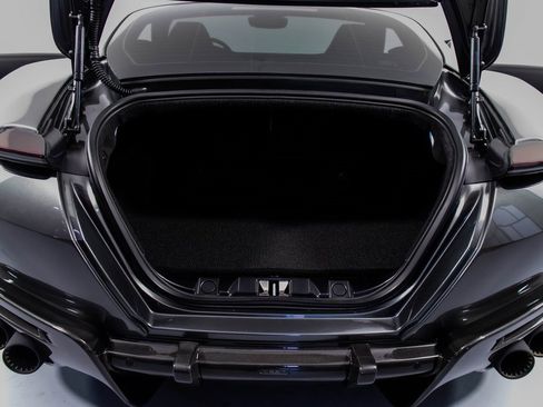 Certified 2024 Ferrari Roma image 22