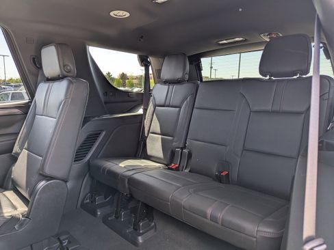 Certified 2022 Chevrolet Tahoe RST w/ Sport Performance Package AWD/4WD image 35