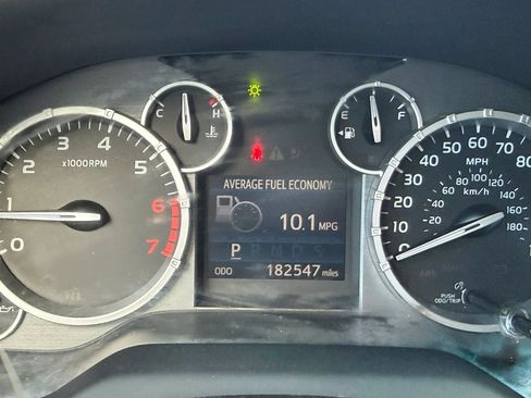 Used 2014 Toyota Tundra SR5 w/ SR5 Upgrade Package AWD/4WD image 30