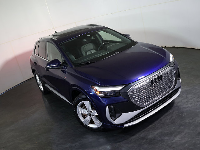Used 2024 Audi Q4 e-tron Premium Plus w/ Premium Plus AWD/4WD image 7