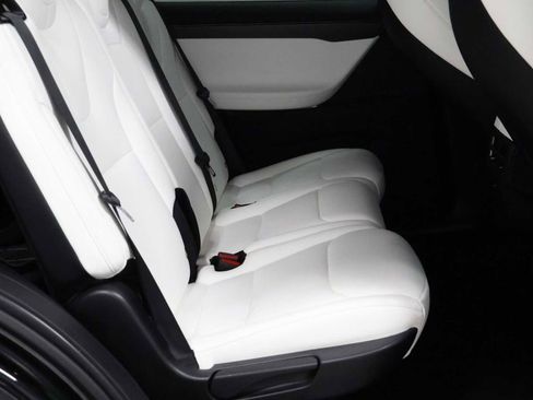 Used 2021 Tesla Model X Performance AWD/4WD image 30