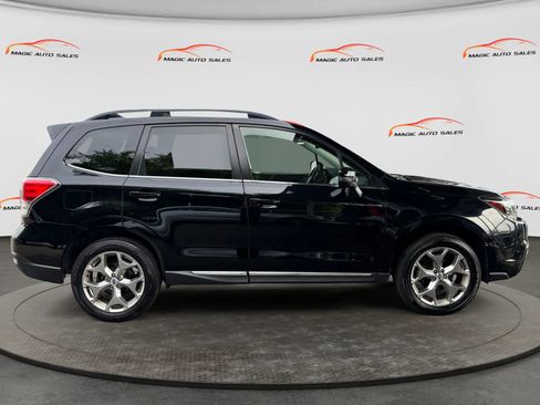 Used 2017 Subaru Forester 2.5i Touring AWD/4WD image 6