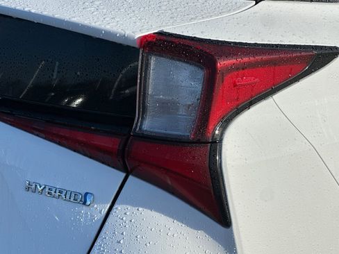 Certified 2022 Toyota Prius LE image 51