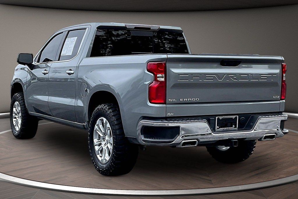 Used 2023 Chevrolet Silverado 1500 LTZ AWD/4WD image 4