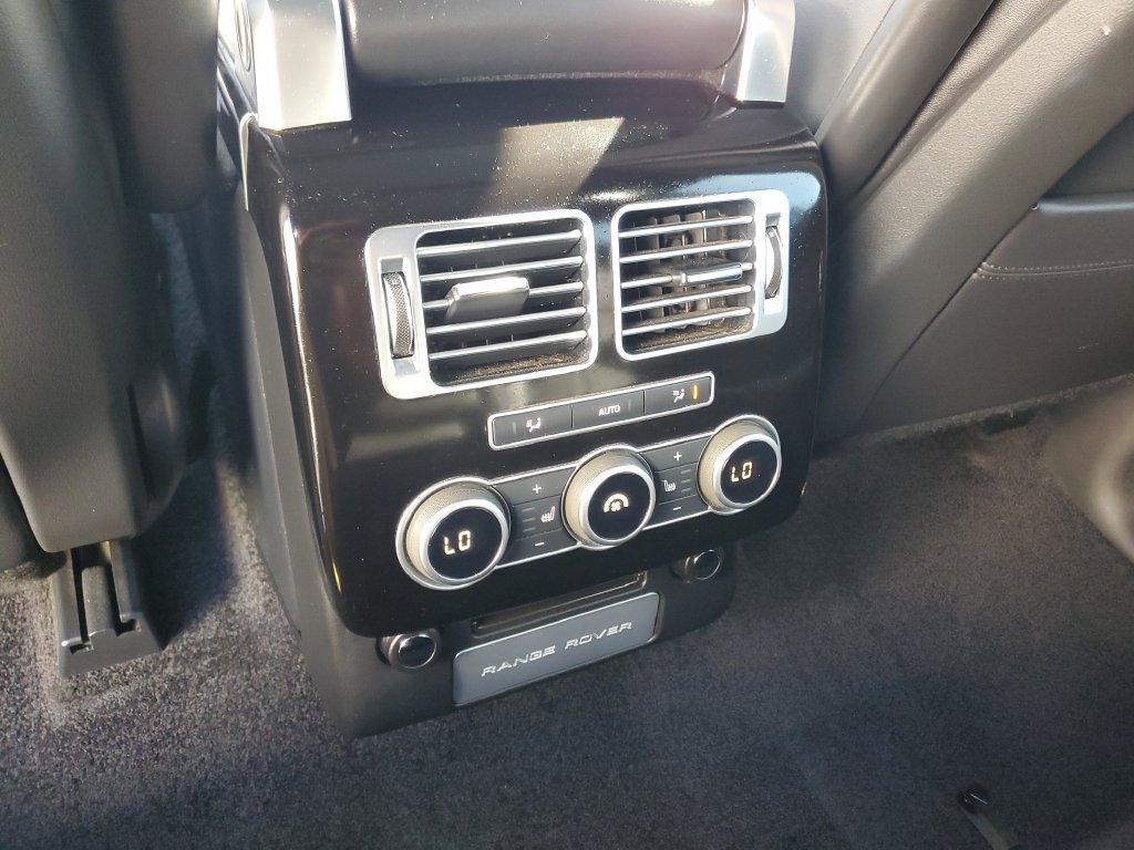 Used 2017 Land Rover Range Rover HSE AWD/4WD image 17