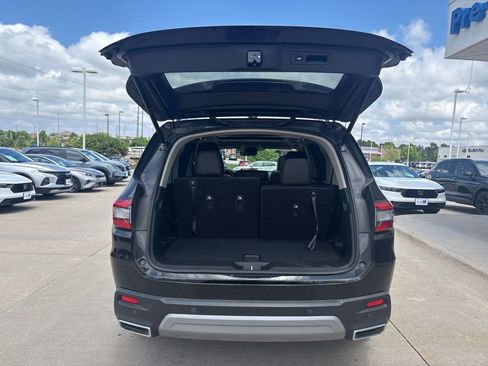 Used 2023 Honda Pilot Touring image 42