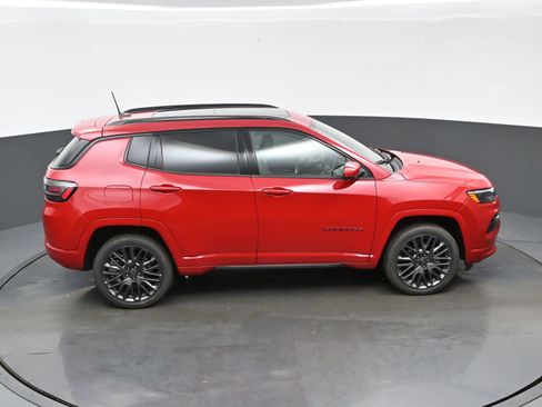Used 2022 Jeep Compass Limited w/ (RED) Package AWD/4WD image 40