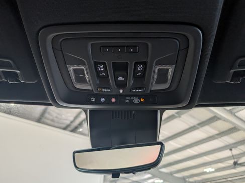 Used 2024 GMC Sierra 2500 AT4 w/ AT4 Premium Plus Package AWD/4WD image 26