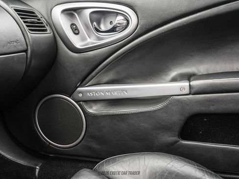 Used 2002 Aston Martin Vanquish RWD image 40