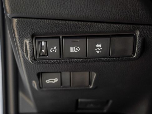New 2026 Toyota Corolla Cross XLE w/ Convenience Package AWD/4WD image 18
