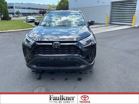 Used 2025 Toyota RAV4 XLE AWD/4WD image 22