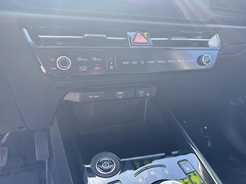 Used 2024 Kia Niro Wind w/ Wind Preserve Package FWD image 27
