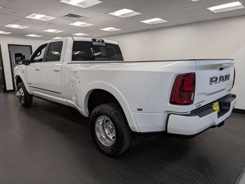Used 2025 RAM 3500 Limited image 6