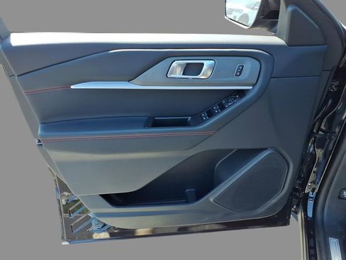 New 2026 Ford Explorer ST-Line image 16