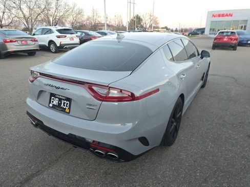 Used 2019 Kia Stinger GT2 image 4