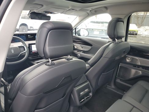 New 2026 Lincoln Nautilus Reserve image 29