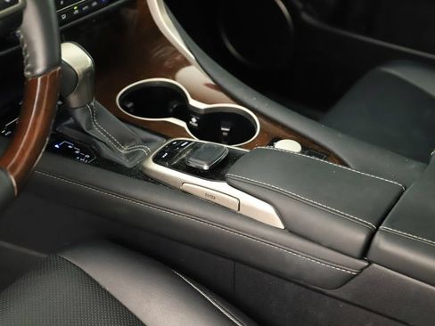 Used 2019 Lexus RX 450h AWD image 17