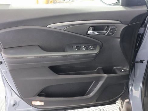 Used 2023 Honda Ridgeline RTL-E image 26