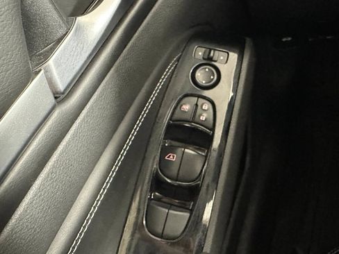 Used 2023 Nissan Altima 2.5 SL AWD/4WD image 42