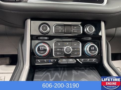 Used 2023 GMC Yukon Denali image 17