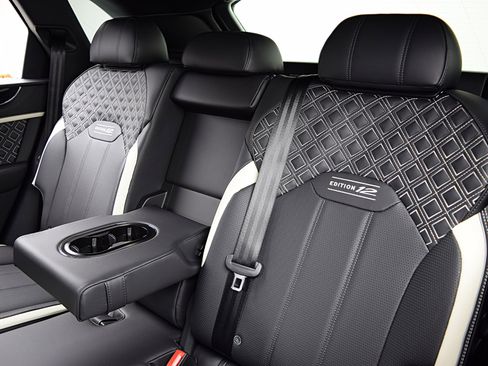 Used 2023 Bentley Bentayga Speed image 25