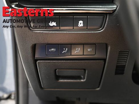 Used 2025 MAZDA MAZDA3 s AWD/4WD image 21