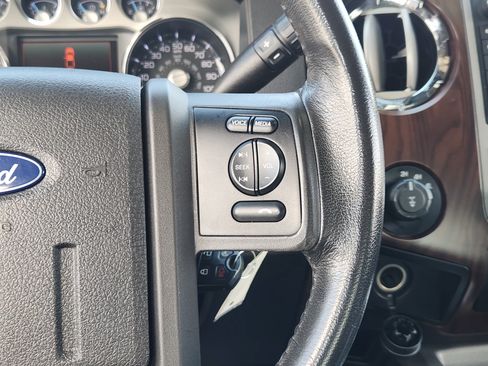 Used 2012 Ford F250 Lariat w/ Lariat Interior Pkg AWD/4WD image 27